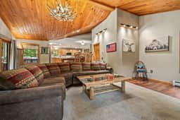 Hillcroft Landing | Winnie Waterfront | 5 Bed 4ba - Image 4