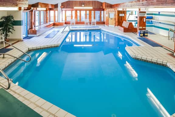 Summit 71 | Pools, Shuttle, Near Loon & Downtown