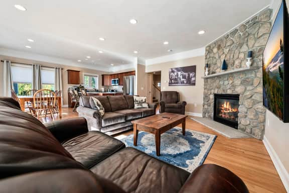 White Mountain Haven - Pool | Ht Tub | Loon | Hike